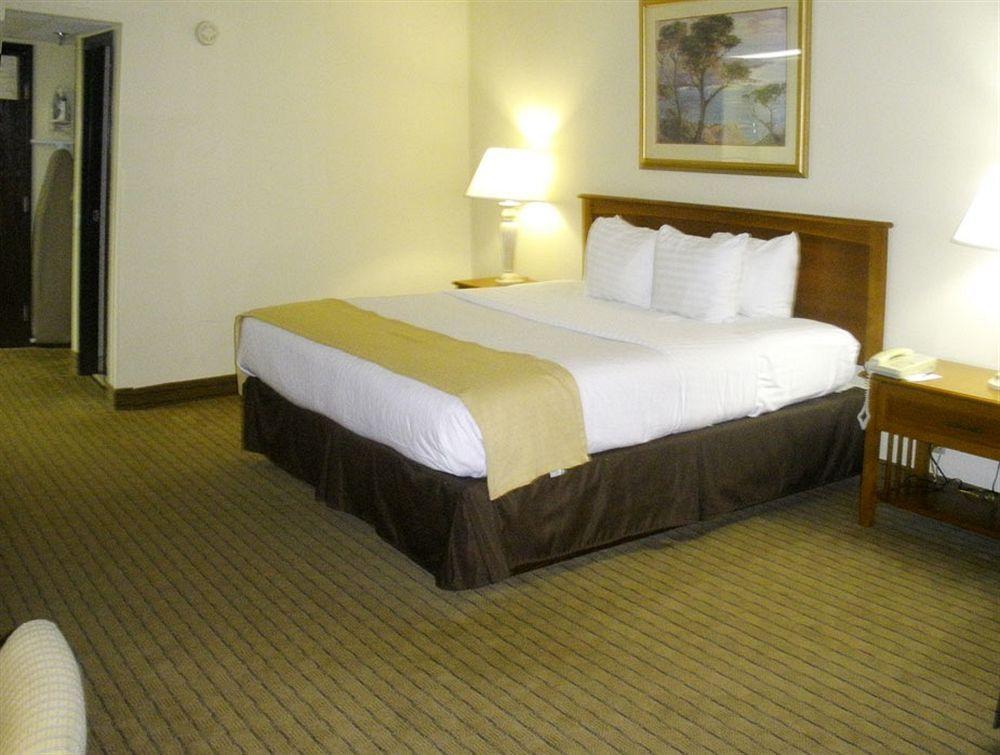 Clarion Hotel Jackson Northwest Habitación foto